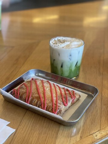 Deeply Cafe & Bottle Shop, coffee shop in Downtown Orlando