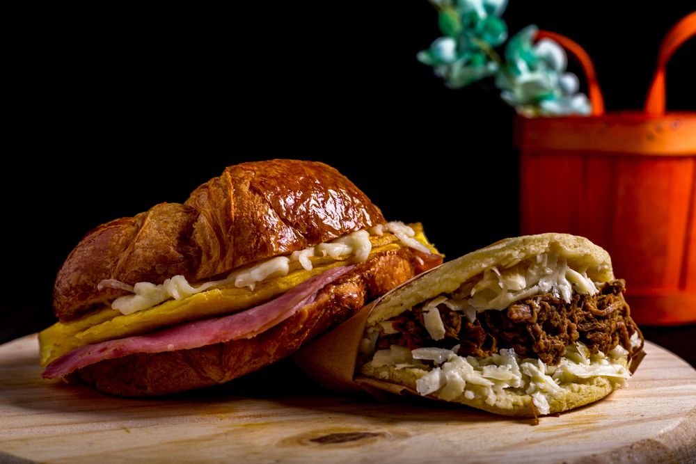 Mecatos Bakery & Café - W Colonial Dr. Ocoee
